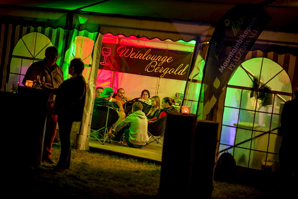 weinloungebergold